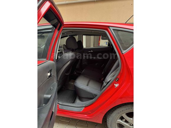 Sahibinden Hyundai i30 1.6 CRDi Mode 2011 Model 