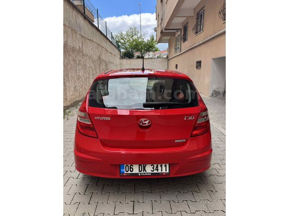 Sahibinden Hyundai i30 1.6 CRDi Mode 2011 Model 