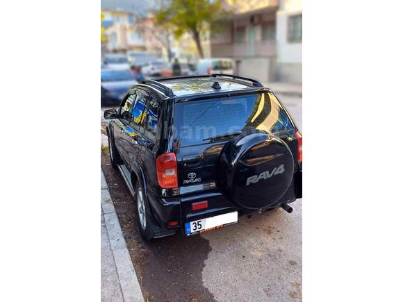 Galeriden Toyota RAV4 2.0 2002 Model İzmir