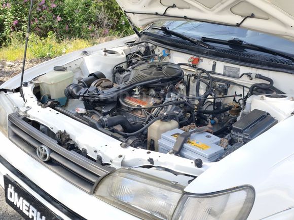TOYOTA COROLLA 1.3 XL EFASANE KASA