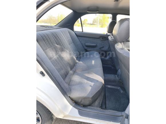 TOYOTA COROLLA 1.3 XL EFASANE KASA