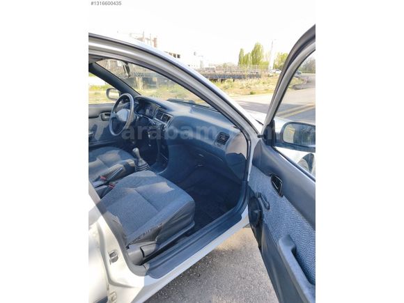 TOYOTA COROLLA 1.3 XL EFASANE KASA