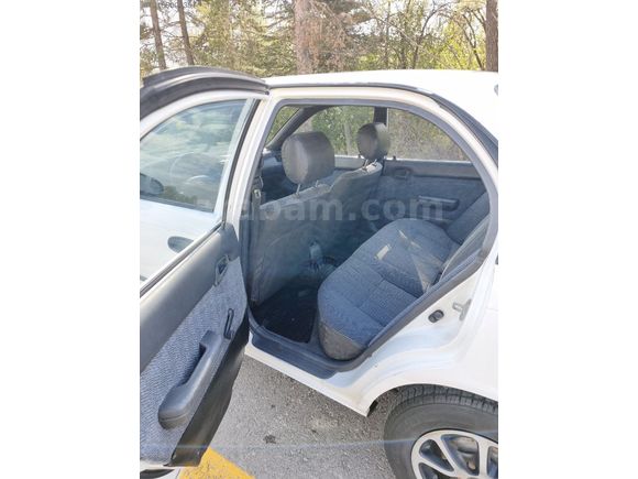 TOYOTA COROLLA 1.3 XL EFASANE KASA