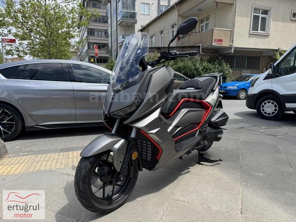 ERTUĞRUL MOTORDAN REGAL RAPTOR X-SUV 250 MAXİ SCOOTER