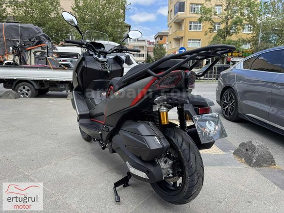 ERTUĞRUL MOTORDAN REGAL RAPTOR X-SUV 250 MAXİ SCOOTER