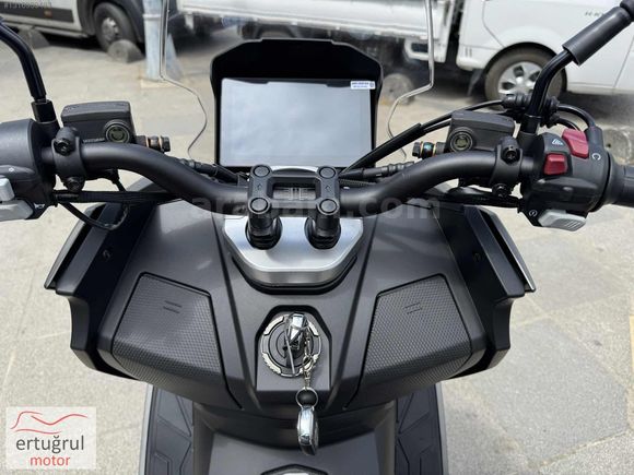 ERTUĞRUL MOTORDAN REGAL RAPTOR X-SUV 250 MAXİ SCOOTER