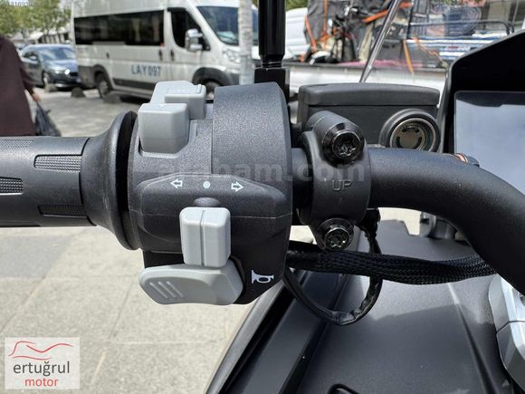 ERTUĞRUL MOTORDAN REGAL RAPTOR X-SUV 250 MAXİ SCOOTER