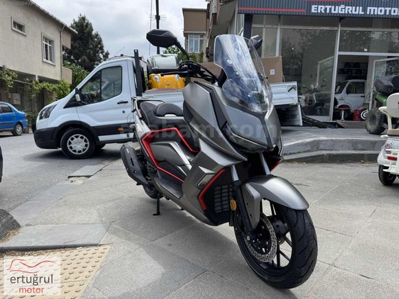 ERTUĞRUL MOTORDAN REGAL RAPTOR X-SUV 250 MAXİ SCOOTER