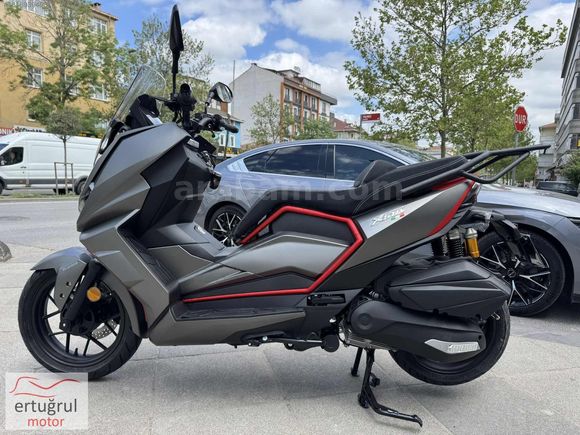 ERTUĞRUL MOTORDAN REGAL RAPTOR X-SUV 250 MAXİ SCOOTER