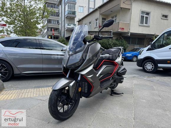 ERTUĞRUL MOTORDAN REGAL RAPTOR X-SUV 250 MAXİ SCOOTER