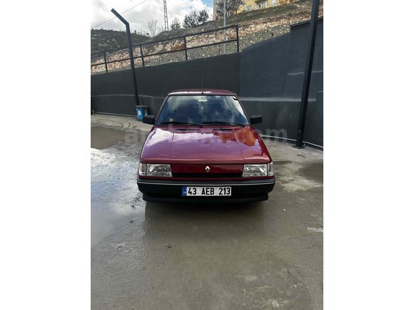 Renault 9 Broadway  Ön-Arka Kameralı+Geri Görüş Kameralı araç