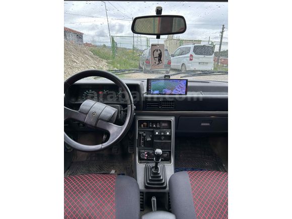 Renault 9 Broadway  Ön-Arka Kameralı+Geri Görüş Kameralı araç