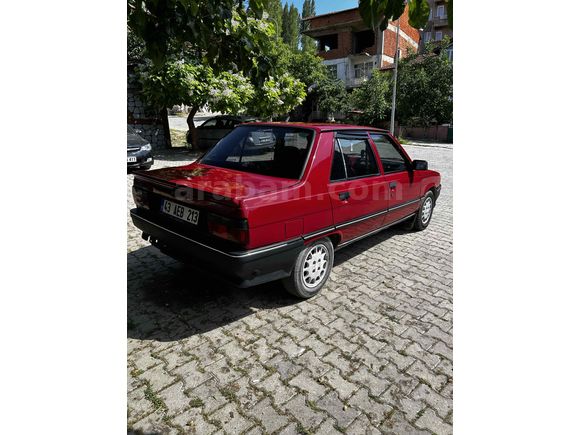 Renault 9 Broadway  Ön-Arka Kameralı+Geri Görüş Kameralı araç
