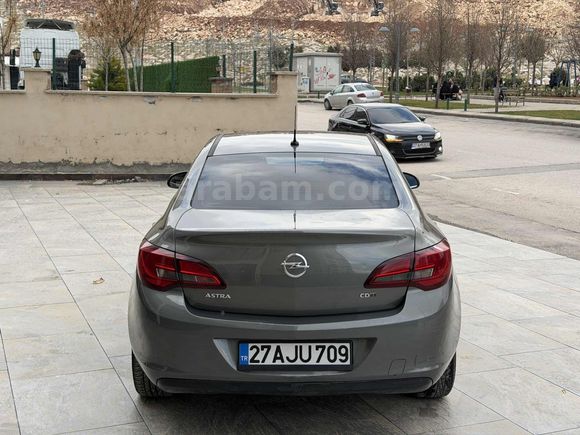 2017 model 1.6 dizel otomatik ASTRA