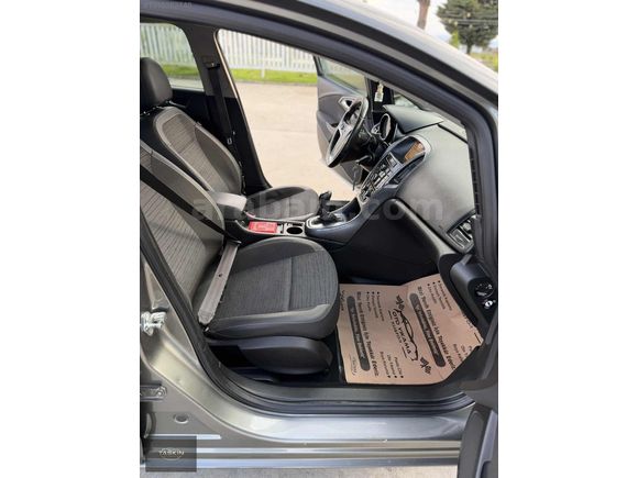 TAŞKIN'DAN 2017 MODEL SPORT&STİLL SUNROOF HATASIZ 105.BİN KM