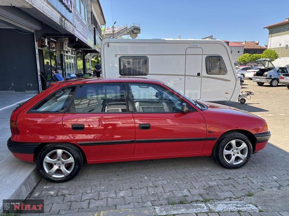 GALERİ NİHAT'DAN OPEL ASTRA