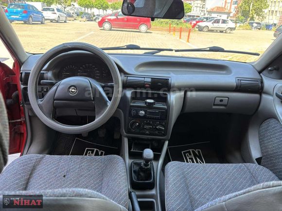 GALERİ NİHAT'DAN OPEL ASTRA