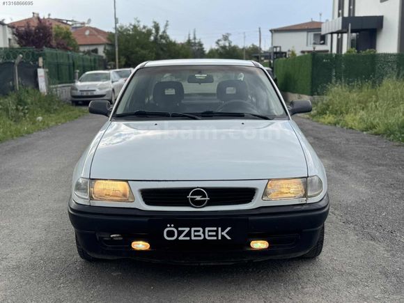 152 BİNDE HATASIZ BOYASIZ EMSALSİZ KONDİSYONDA KUPON ASTRA SEDAN