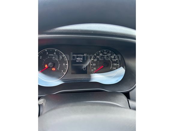 Öğretmenden servis bakımlı yakıt cimrisi Dacia Duster