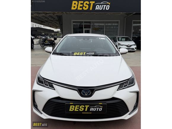 BEST AUTO'DAN 2022 MODEL OTOMATİK COROLLA 1.8 HYBRİD DREAM