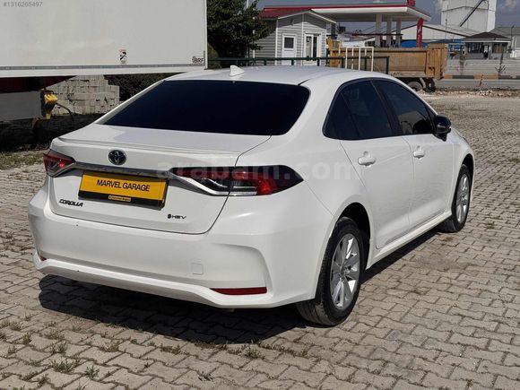 2025 SADECE 14 BİN KM COROLLA HİBRİT