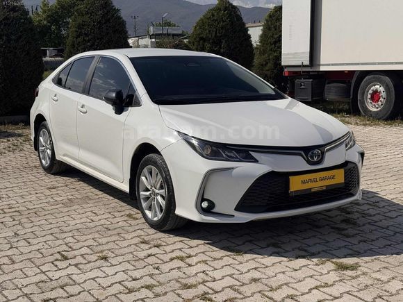 2025 SADECE 14 BİN KM COROLLA HİBRİT