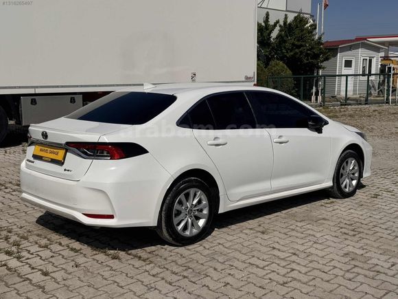 2025 SADECE 14 BİN KM COROLLA HİBRİT