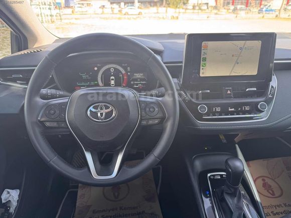 2025 SADECE 14 BİN KM COROLLA HİBRİT