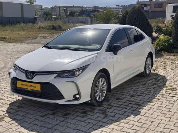 2025 SADECE 14 BİN KM COROLLA HİBRİT