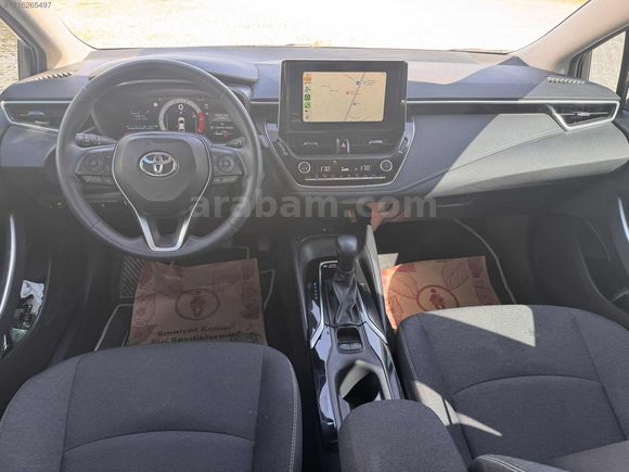 2025 SADECE 14 BİN KM COROLLA HİBRİT