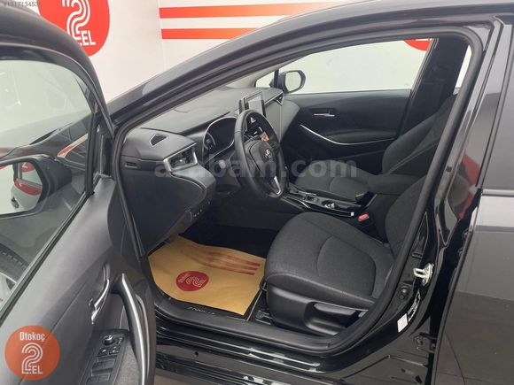OTOKOÇ 2.EL DENİZLİ'DEN TOYOTA COROLLA 1.8 HYBRİD DREAM 37.146KM