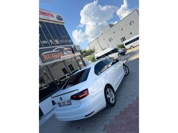 2015 MODEL JETTA