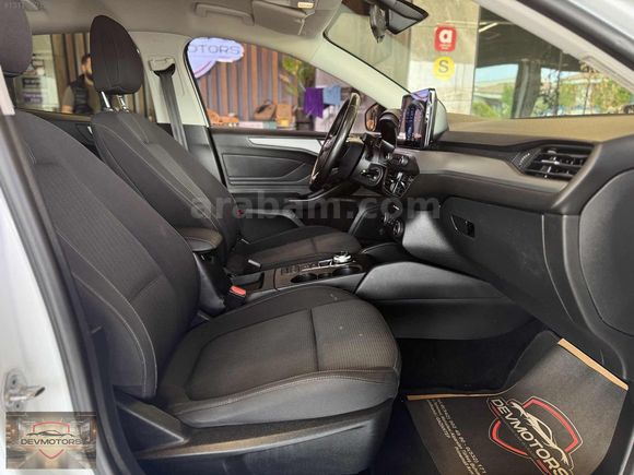 DEV MOTORS'TAN 2021 FORD FOCUS 1.5ECOBLUE TREND X 178.000 KM