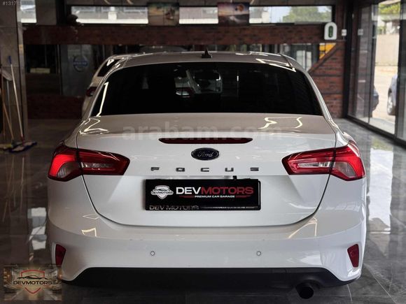 DEV MOTORS'TAN 2021 FORD FOCUS 1.5ECOBLUE TREND X 178.000 KM