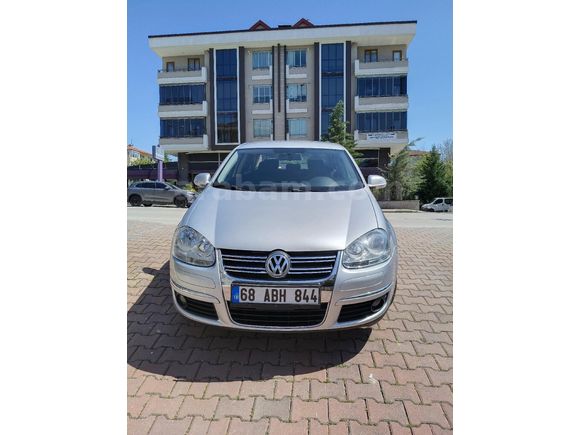 Sahibinden Volkswagen Jetta 1.6 TDi Comfortline 2010 Model
