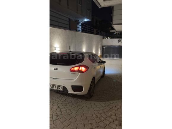 Sahibinden Kia Ceed 1.6 CRDi Concept Plus 2017 Model 