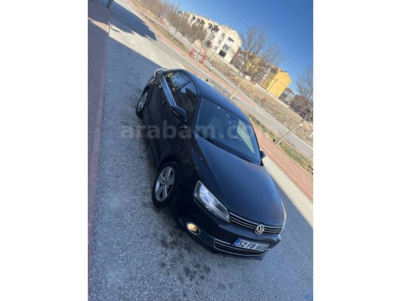 Sahibinden Volkswagen Jetta 1.6 TDi Comfortline 2013 Model  221.500 km Siyah