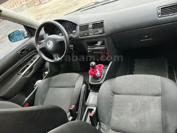Sahibinden Volkswagen Bora 1.6 Trendline 2000 Model  248.000 km Gri (Gümüş)
