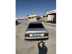 Sahibinden Mercedes - Benz E 200 1989 Model  330.000 km Gri (Gümüş)