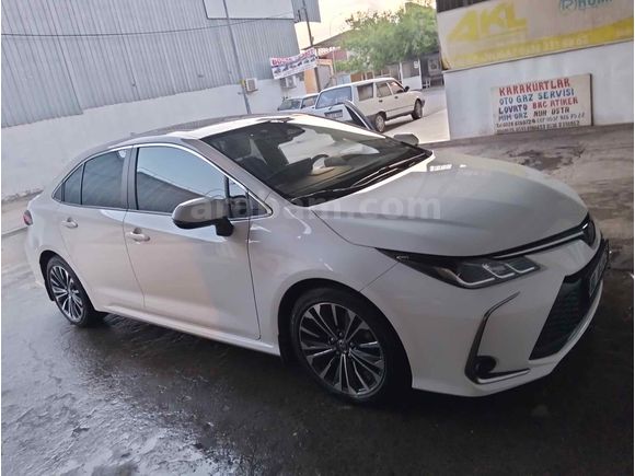 Sahibinden Toyota Corolla 1.5 Flame X-Pack 2023 Model 