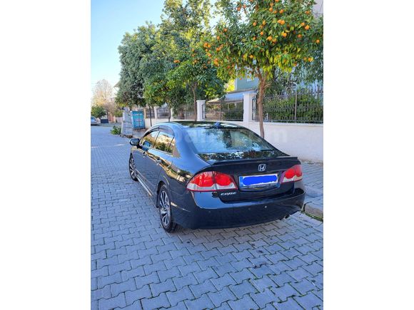 Sahibinden Honda Civic 1.6i VTEC Premium 2011 Model