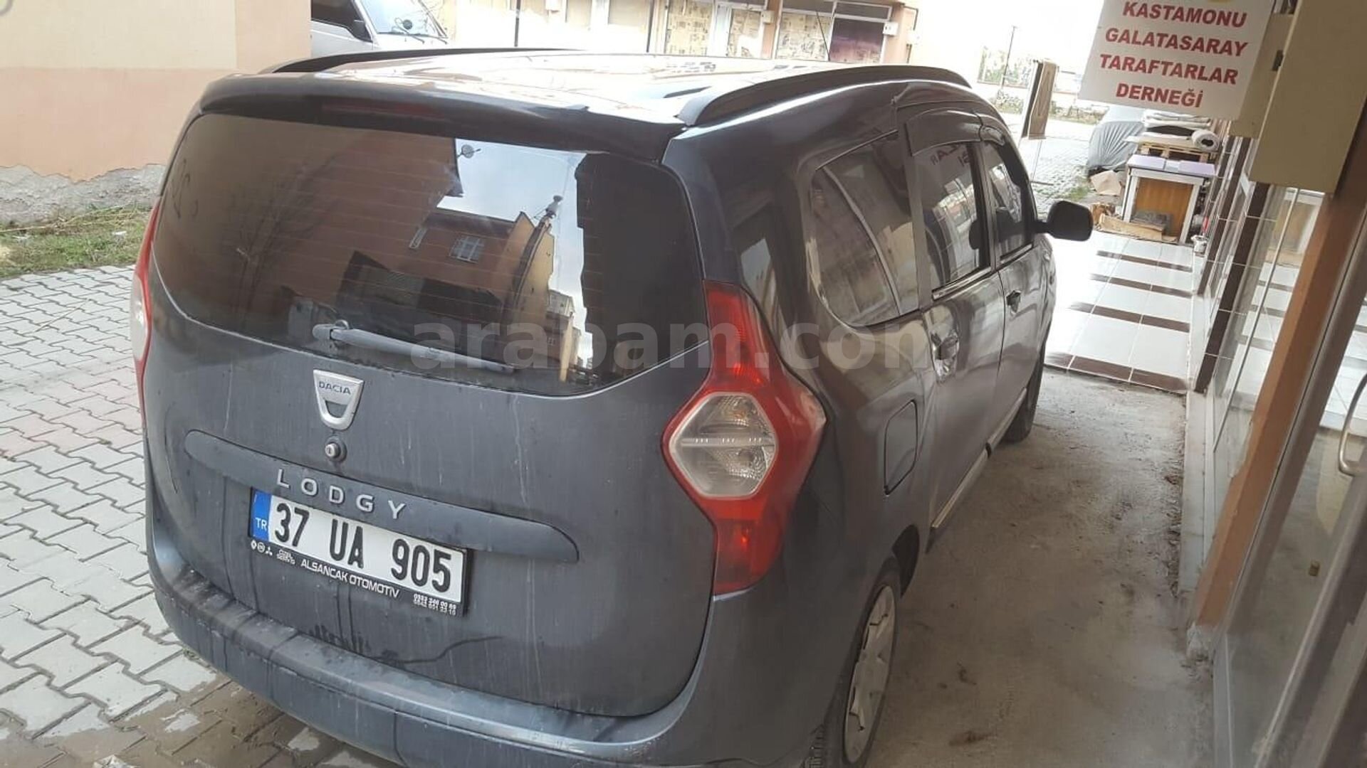 Sahibinden Dacia Lodgy 1.5 dCi Laureate 2013 Model Kastamonu 475.000 km Gri 4