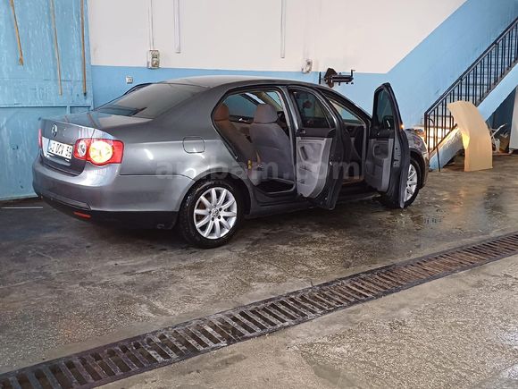 Sahibinden Volkswagen Jetta 1.6 Midline 2009 Model