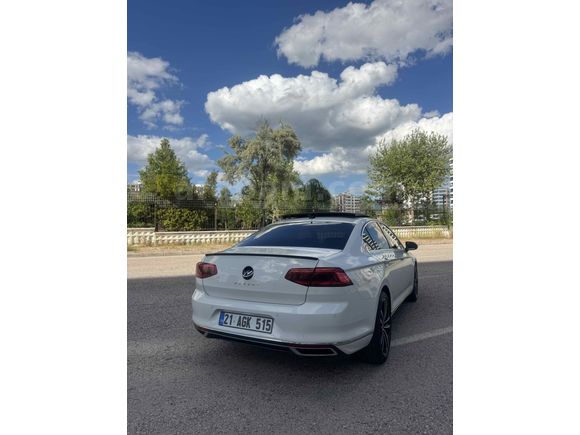 Sahibinden Volkswagen Passat 1.5 TSi Elegance 2021 Model 