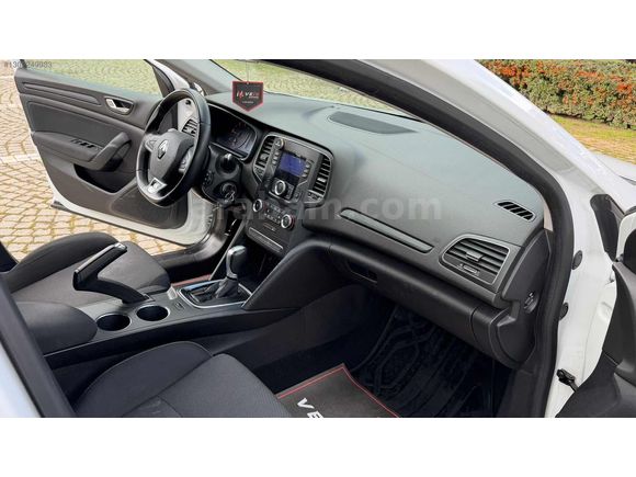 VEİS OTOMOTİV'DEN RENAULT MEGANE IV JOY COMFORT Y.SERVİS BAKIMLI