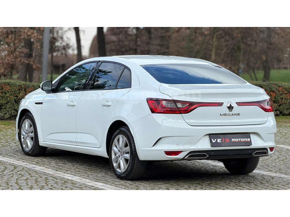 VEİS OTOMOTİV'DEN RENAULT MEGANE IV JOY COMFORT Y.SERVİS BAKIMLI
