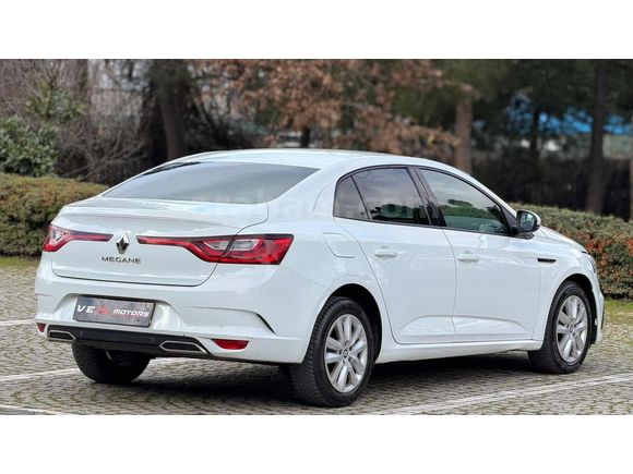 VEİS OTOMOTİV'DEN RENAULT MEGANE IV JOY COMFORT Y.SERVİS BAKIMLI