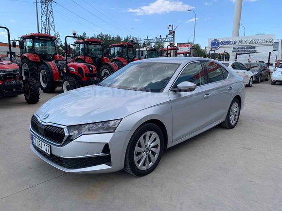Sahibinden Skoda Octavia 1.5 Mhev Premium 2025 Model 