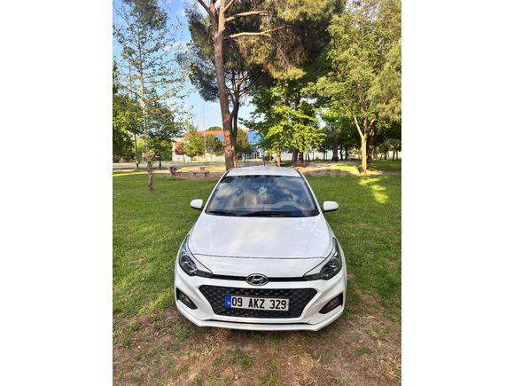 Sahibinden Hyundai i20 1.4 MPI Style 2018 Model