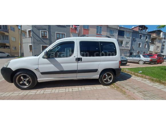 2008 Peugeot Partner 1.9 Dizel Temiz Aile Aracı